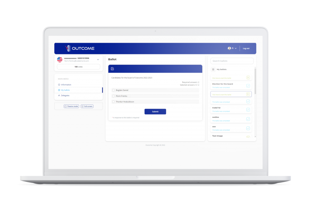 A laptop with an Outcome ballot open | Fartölva með opið á Outcome kjörseðil